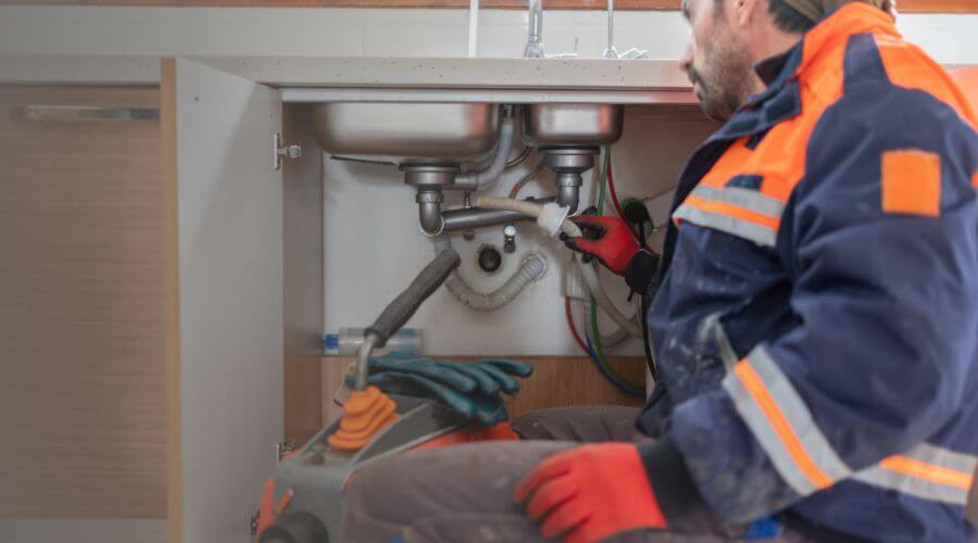 Professional tankless water heater installation services in Edroy, TX